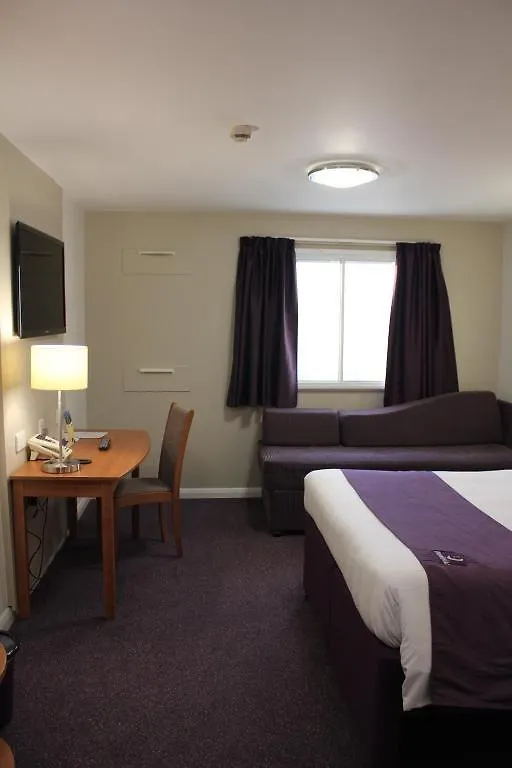 Premier Inn London Docklands Excel فندق
